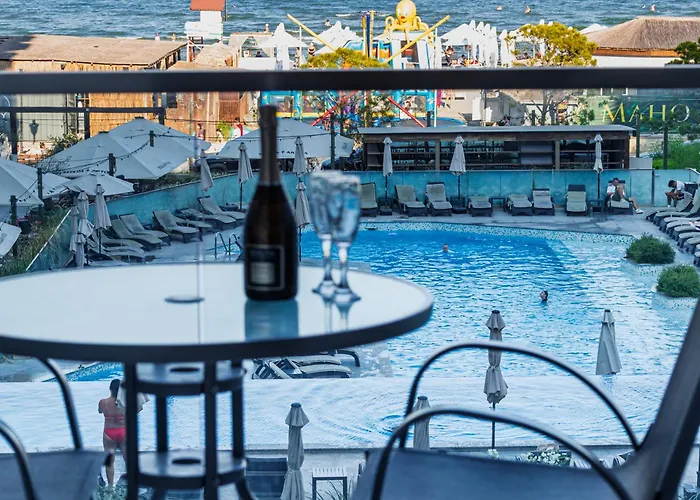 One Seaview - Infinity Pool & Năvodari