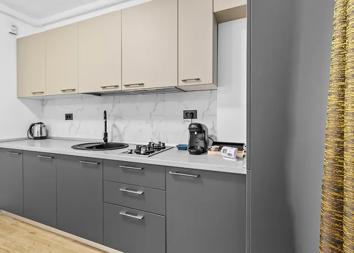 One Seaview - Infinity Pool & Apartman