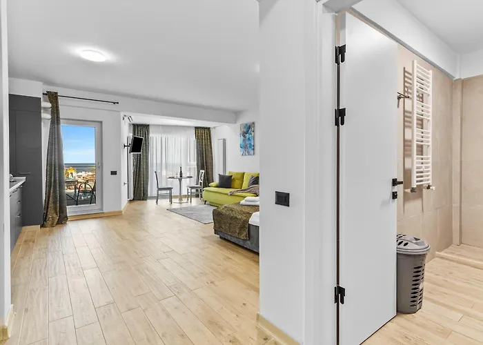 One Seaview - Infinity Pool & Apartman *