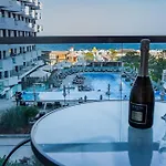 One Seaview Std In Infinity Pool & *