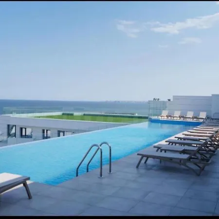 One Seaview - Infinity Pool & Apartmán