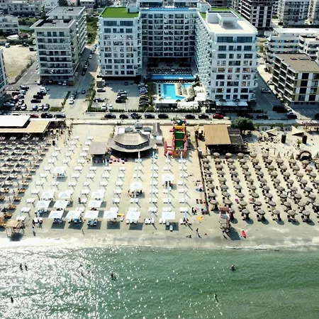 One Seaview Std In Infinity Pool & Appartement Năvodari