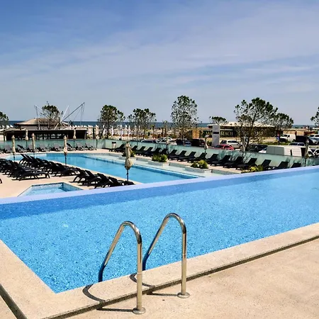 Apartament One Seaview Std In Infinity Pool & Năvodari