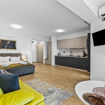 One Seaview - Infinity Pool &