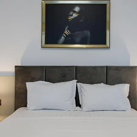 One Seaview - Infinity Pool & Apartment *