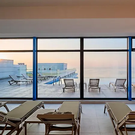 One Seaview Std In Infinity Pool & Appartement