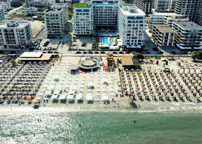 One Seaview In Infinity Pool & Apartamento Năvodari