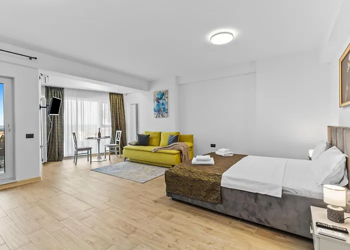 One Seaview In Infinity Pool & Năvodari