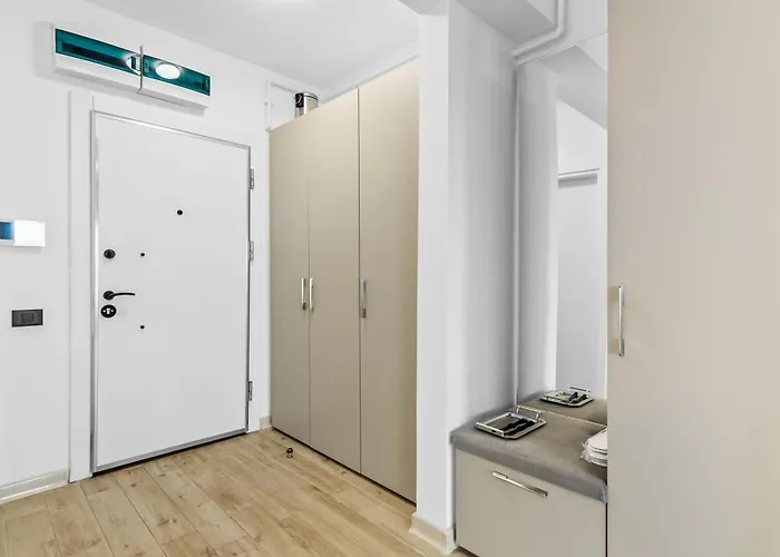 One Seaview - Infinity Pool & * Navodari